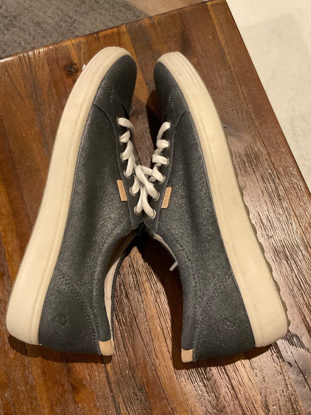 Ecco Soft 7 Sneaker Silver Heavy Suede Size EU40 / US 9-9.5 - Picture 7 of 8
